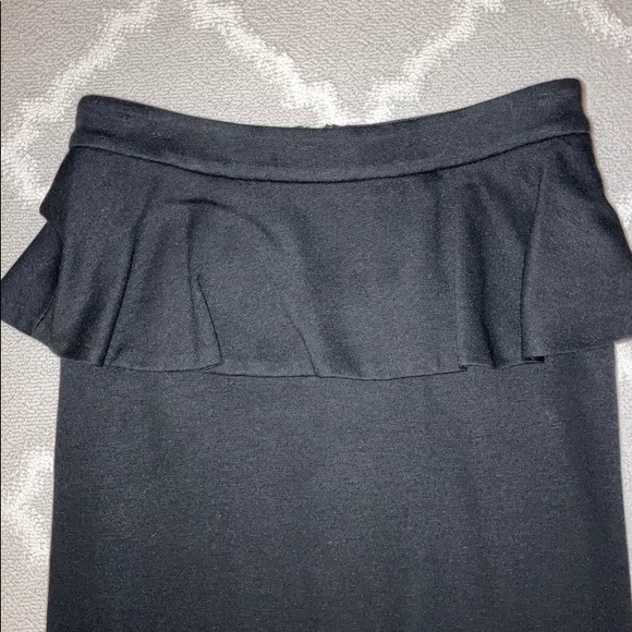 Alice and Olivia. Rare skirt.  Black Size 8 - Picture 2 of 4